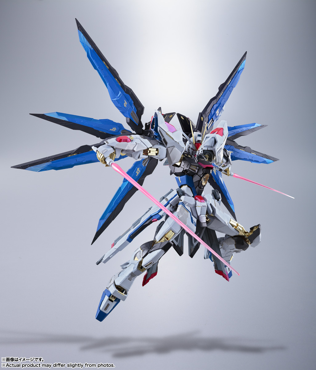 METAL BUILD ストライクフリーダムガンダム <リバイバル版>
