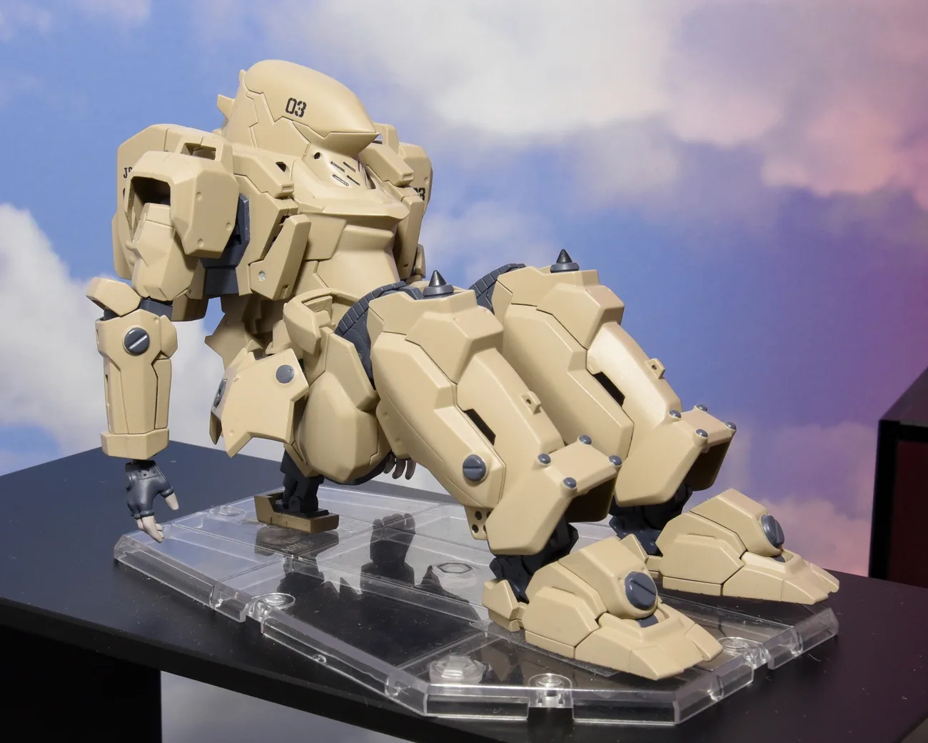 ROBOT魂 ＜SIDE TA＞ 壱七式戦術甲冑雷電／発売決定
©サンライズ