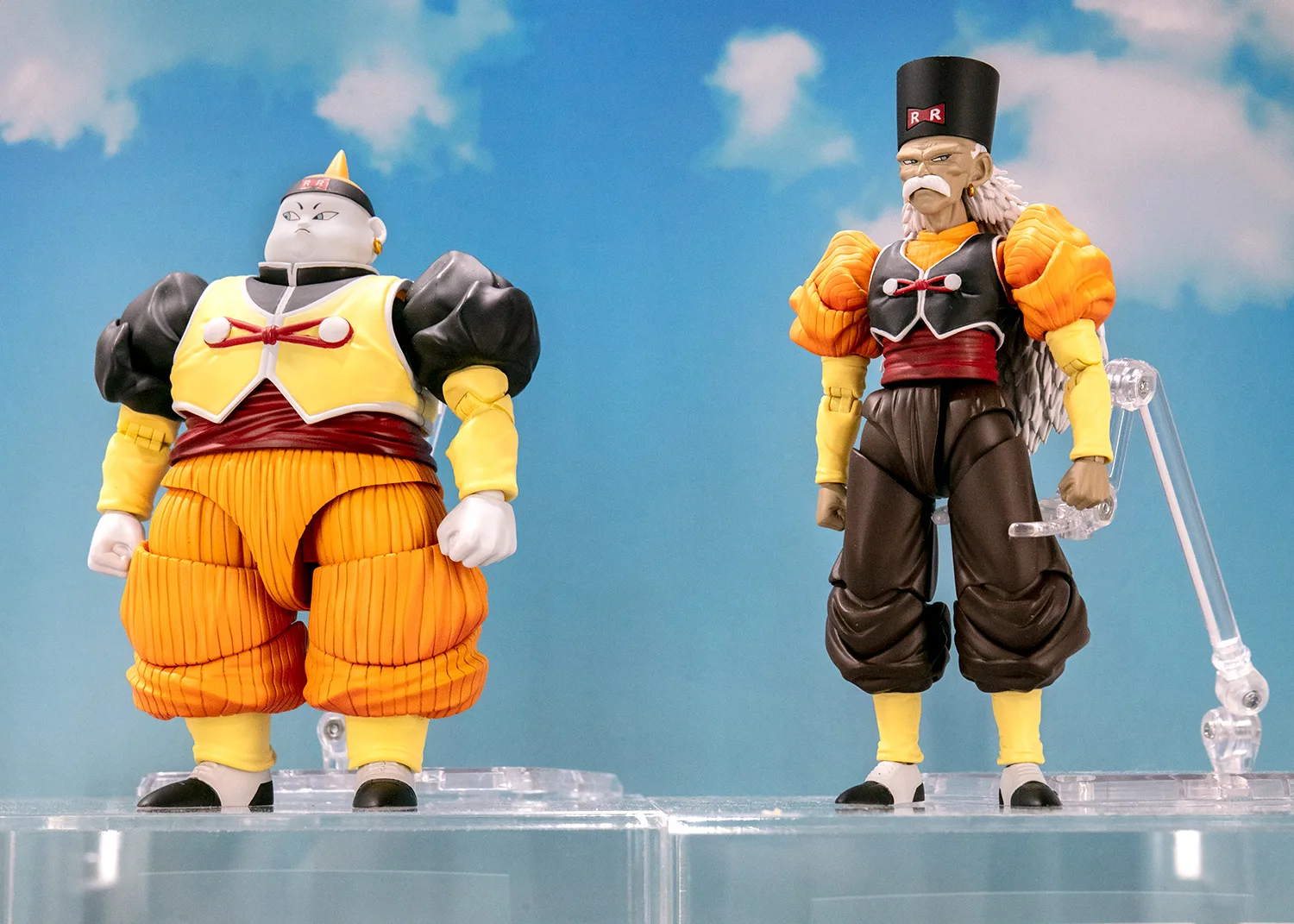 「S.H.Figuarts 人造人間19号」 参考出品
「S.H.Figuarts 人造人間20号」 参考出品
