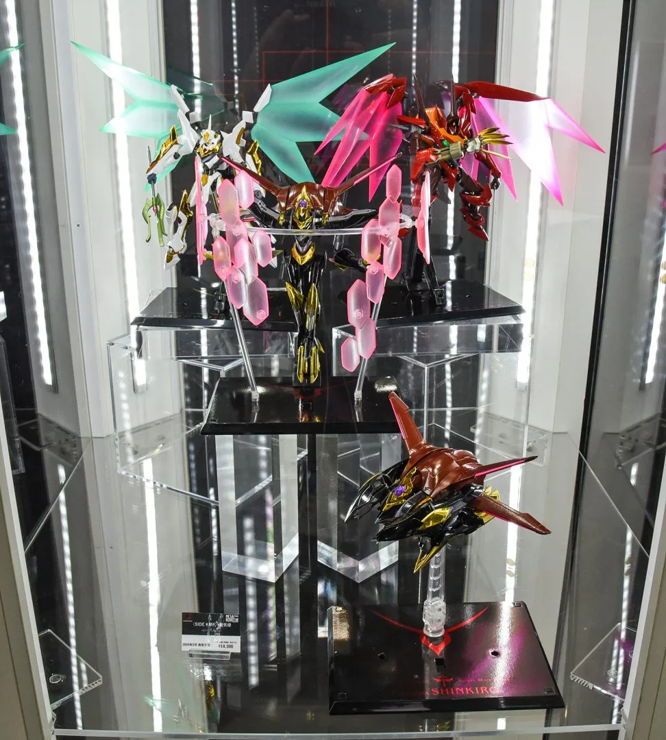 METAL ROBOT魂＜SIDE KMF＞蜃気楼 2020年2月発売予定
METAL ROBOT魂＜SIDE KMF＞ランスロット・アルビオン 発売中
METAL ROBOT魂＜SIDE KMF＞紅蓮聖天八極式 発売中
©SUNRISE/PROJECT L-GEASS・MBS　Character Design ©2006-2017 CLAMP・ST