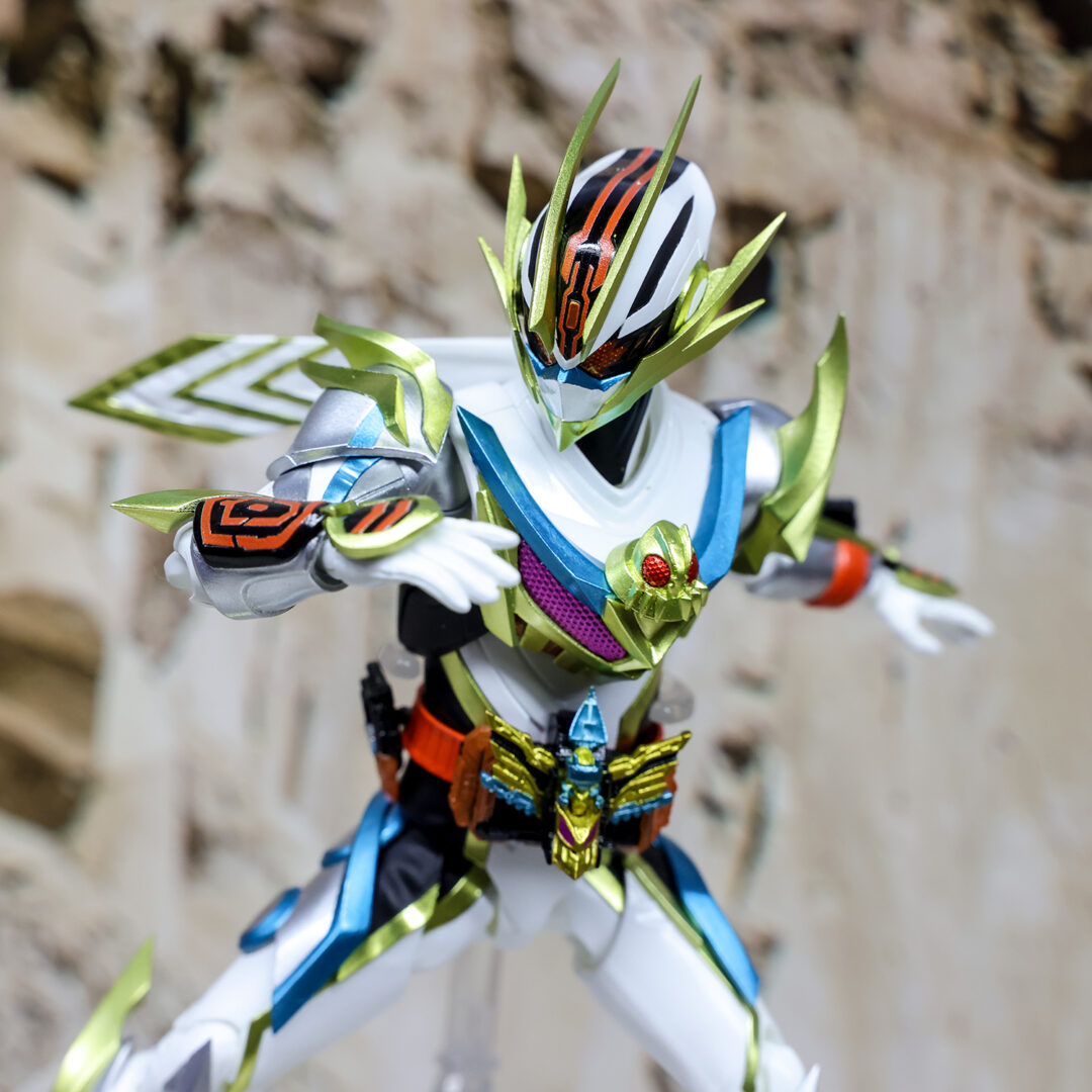S.H.Figuarts 仮面ライダープラチナガッチャード　参考展示