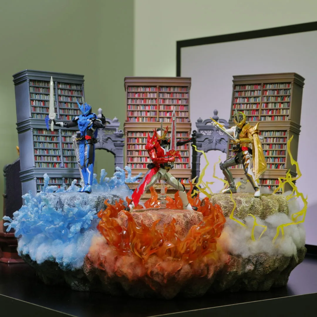 S.H.Figuarts 仮面ライダーセイバー ブレイブドラゴン
S.H.Figuarts 仮面ライダーブレイズ ライオン戦記
S.H.Figuarts 仮面ライダーエスパーダ ランプドアランジーナ
©2020 石森プロ・テレビ朝日・ADK EM・東映