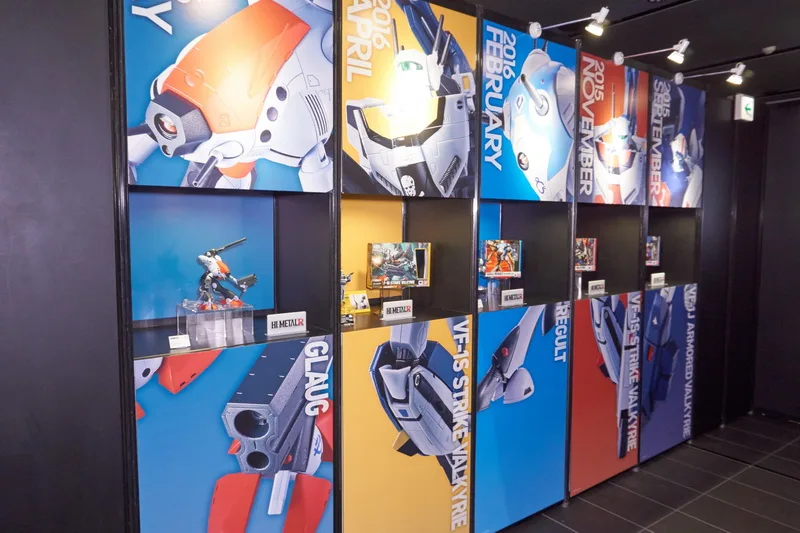 最新アイテムの展示コーナーでは、初代マクロスをメインにした展開となっていました。