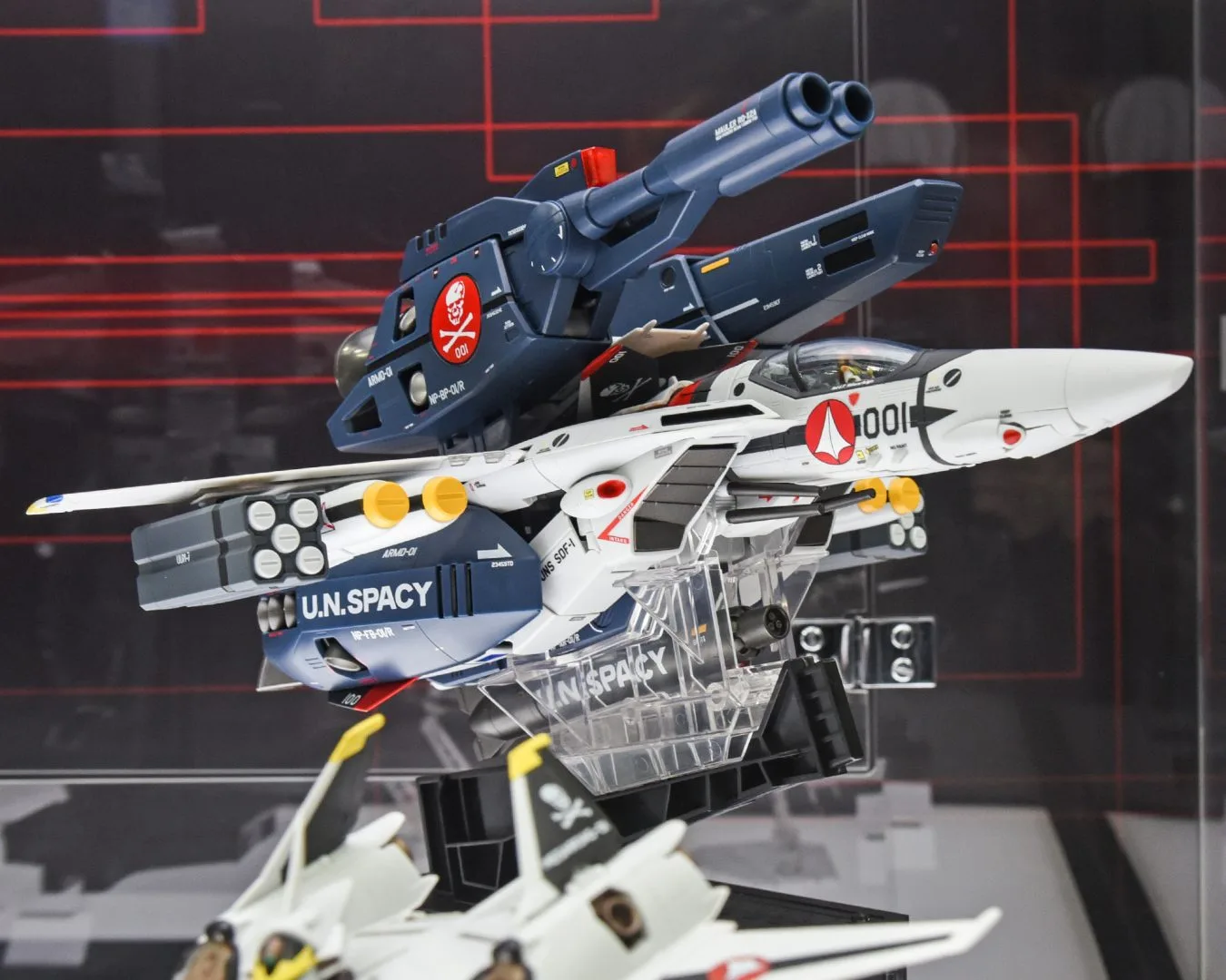 DX超合金 劇場版VF-1S バルキリー（一条輝機）2019年11月発売予定
DX超合金 劇場版VF-1対応ストライク／スーパーパーツセット 2020年4月発送予定（2次）
DX超合金 VF-1対応ミサイルセット
©1984 BIGWEST