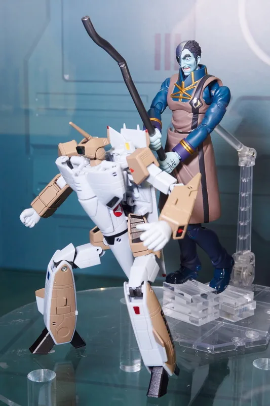 HI-METAL R「VF-1A バルキリー（柿崎機）」（参考出品）
S.H.Figuarts「ブリタイ・クリダニク」（参考出品）