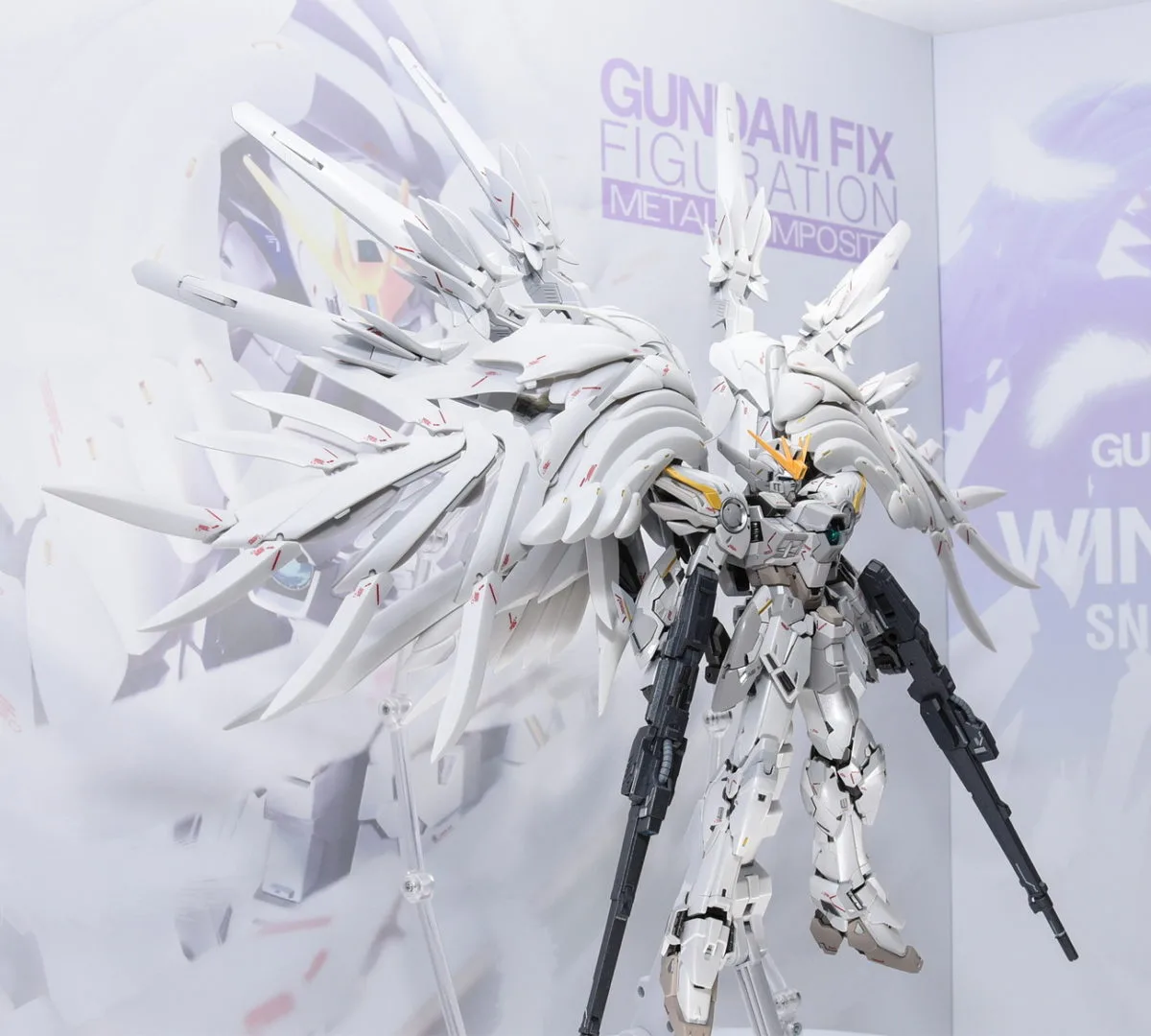 GUNDAM FIX FIGURATION METAL COMPOSITE ウイングガンダムスノーホワイトプレリュード／魂ウェブ商店 2020年5月発送予定
©創通・サンライズ
