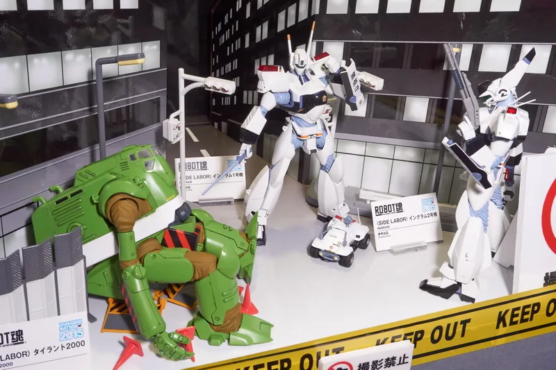 <SIDE LABOR>として新たに加わる『機動警察パトレイバー』の参考出品。「イングラム1号機」「イングラム2号機」に加え、土木建設用の「タイラント2000」という意外なラインナップ。