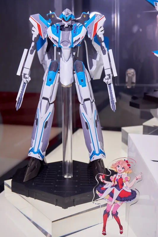 DX超合金「VF-31 ジークフリード」（参考出品）