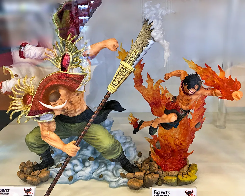 フィギュアーツZERO ポートガス・D・エース -白ひげ海賊団2番隊隊長-
フィギュアーツZERO エドワード・ニューゲート -白ひげ海賊団船長-
© 尾田栄一郎／集英社・フジテレビ・東映アニメーション