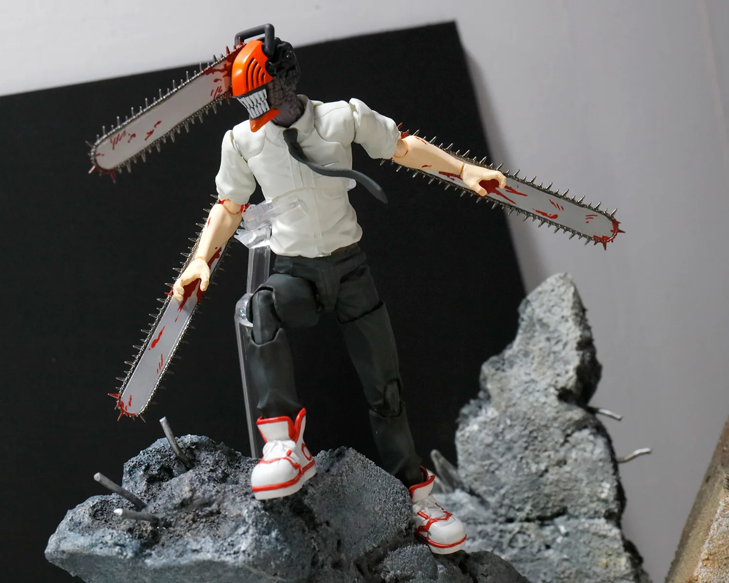 「S.H.Figuarts チェンソーマン」 2023年4月発売予定
ジオラマ展示
