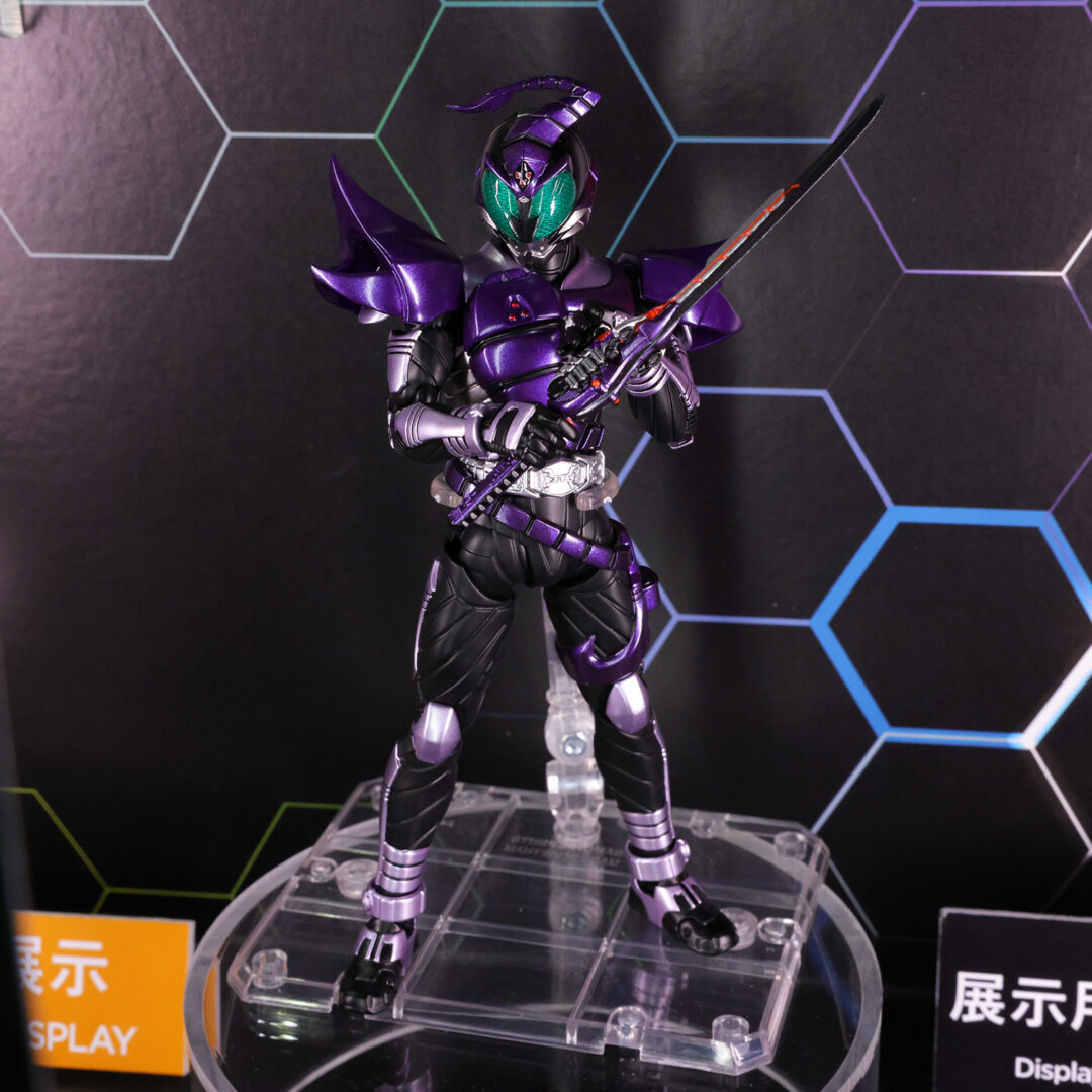 S.H.Figuarts（真骨彫製法） 仮面ライダーサソード　参考出品