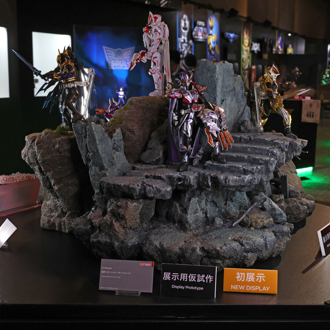 S.H.Figuarts 仮面ライダーバッファ プロージョンレイジ　参考出品