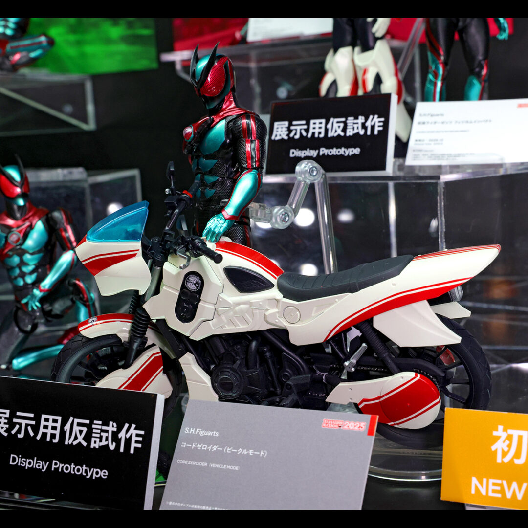 S.H.Figuarts 仮面ライダーゼッツ フィジカムインパクト　2025年12月店頭発売予定
S.H.Figuarts コードゼロイダー（ビークルモード）　参考出品