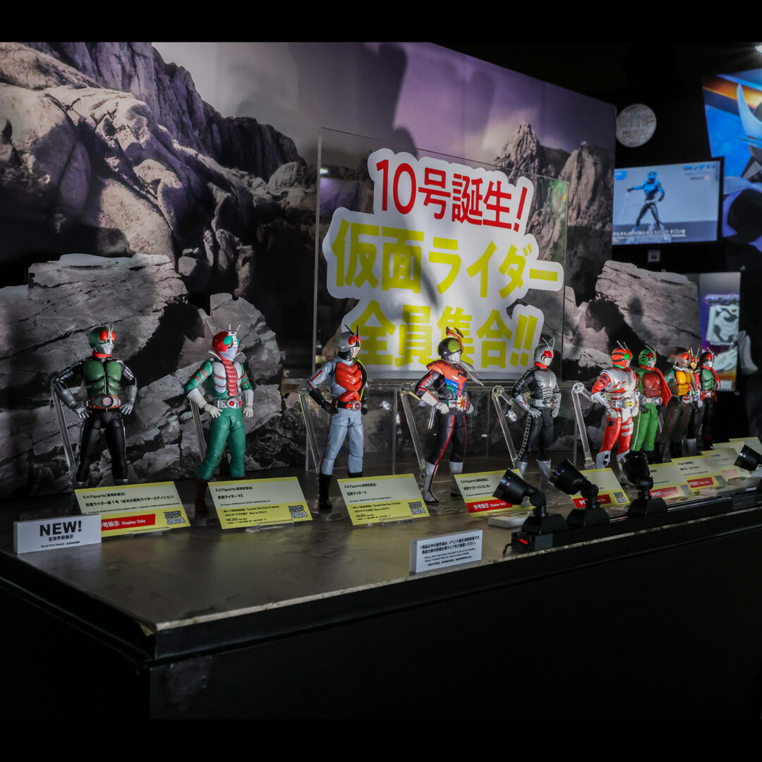 『10号誕生!仮面ライダー全員集合!!』展示
※S.H.Figuarts（真骨彫製法）「仮面ライダーV3」「ライダーマン」「仮面ライダーX」は魂ウェブ商店/受注終了