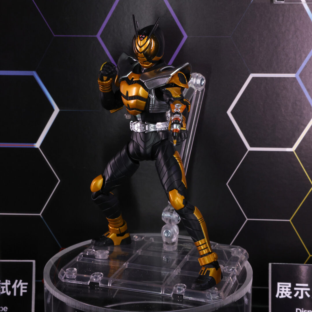 S.H.Figuarts（真骨彫製法） 仮面ライダーザビー　参考出品