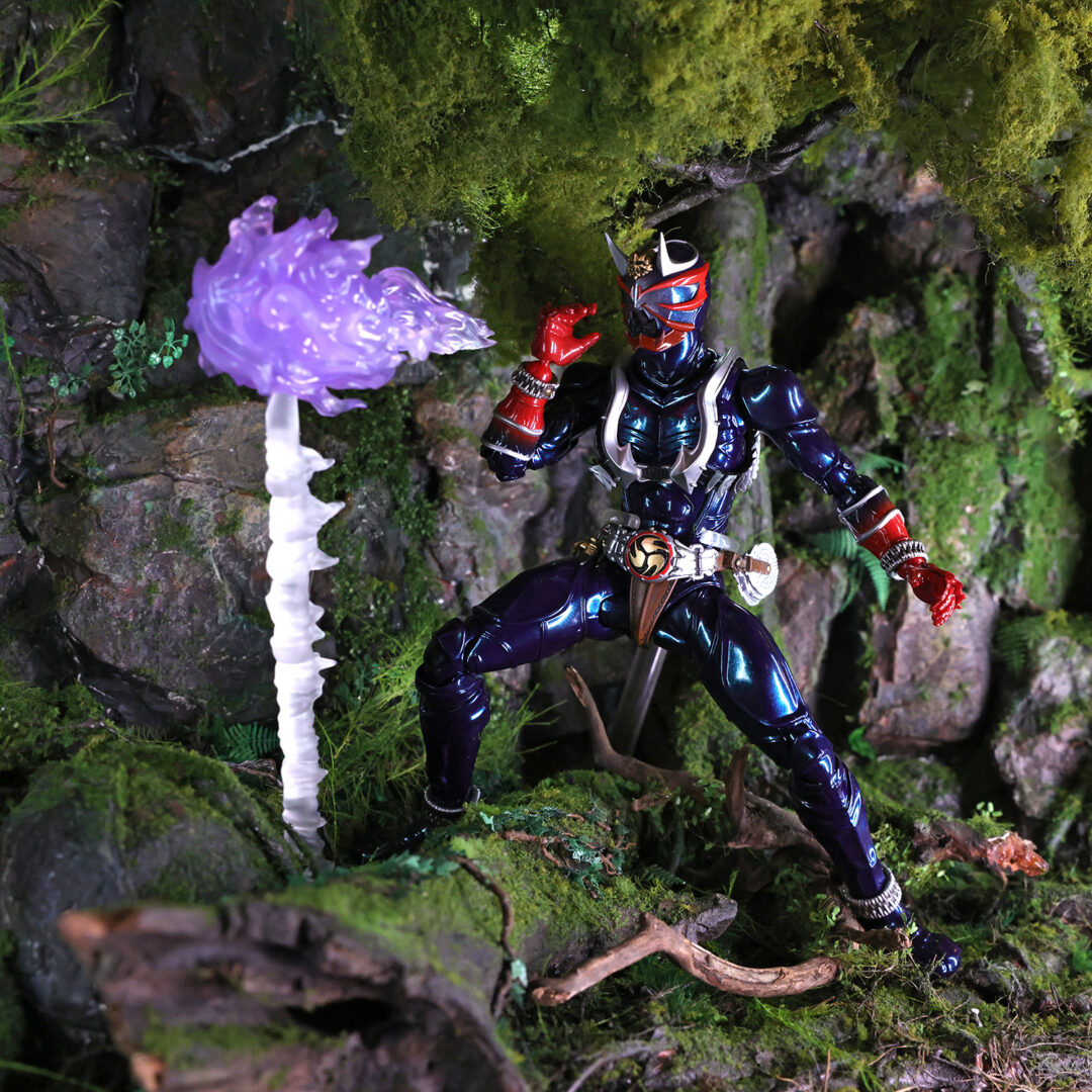 S.H.Figuarts（真骨彫製法） 仮面ライダー響鬼 20th Anniversary ver.　参考出品
S.H.Figuarts（真骨彫製法） 仮面ライダー響鬼 オプションパーツセット　参考出品