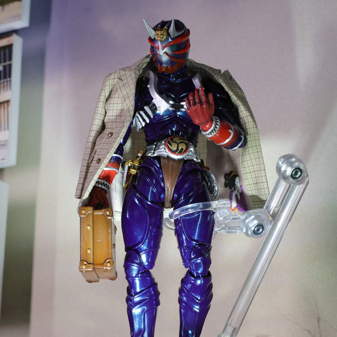 S.H.Figuarts（真骨彫製法） 仮面ライダー響鬼 20th Anniversary ver.-響鬼はつらいよ-　参考出品