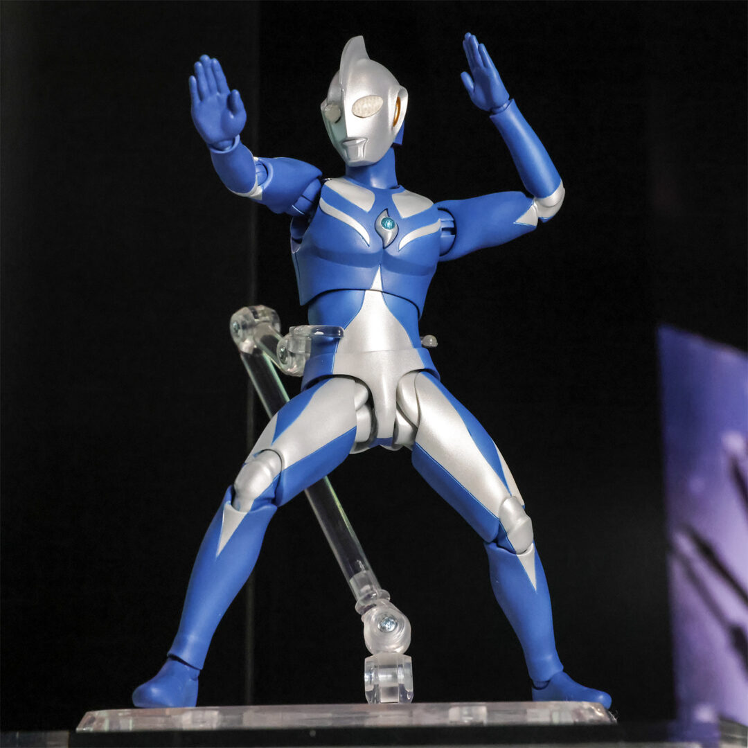 S.H.Figuarts ウルトラマンコスモス ルナモード　参考出品