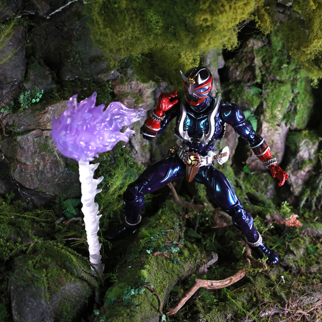 S.H.Figuarts（真骨彫製法） 仮面ライダー響鬼 20th Anniversary ver.　参考出品
S.H.Figuarts（真骨彫製法） 仮面ライダー響鬼 オプションパーツセット　参考出品