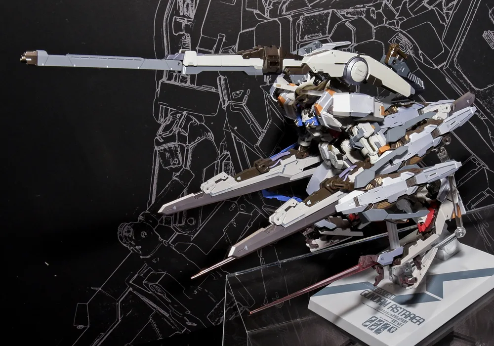 【参考出品】METAL BUILD ガンダムアストレア用“アヴァラングダッシュ”オプションセット（本体受注終了）
©創通・サンライズ