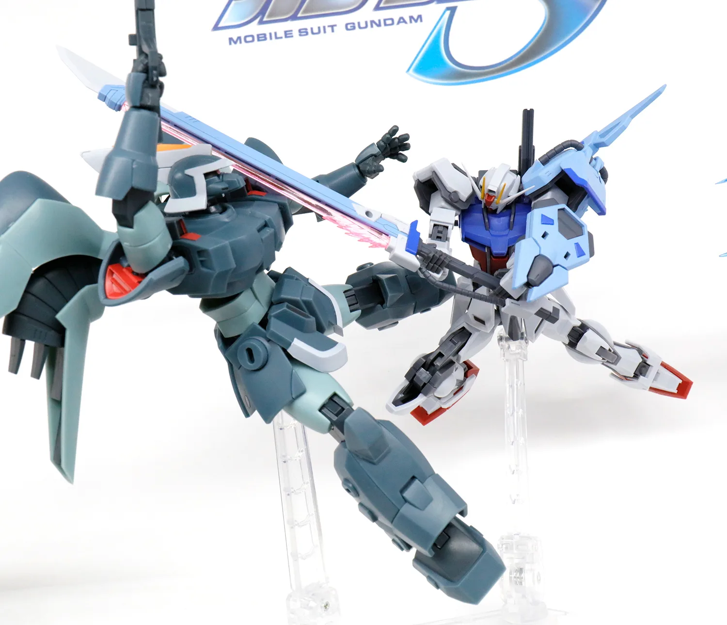 「ROBOT魂 ＜SIDE MS＞ AQM/E-X02 ソードストライカー＆エフェクトパーツセット ver. A.N.I.M.E.」 参考出品
※発売済商品との組み合わせ例です。