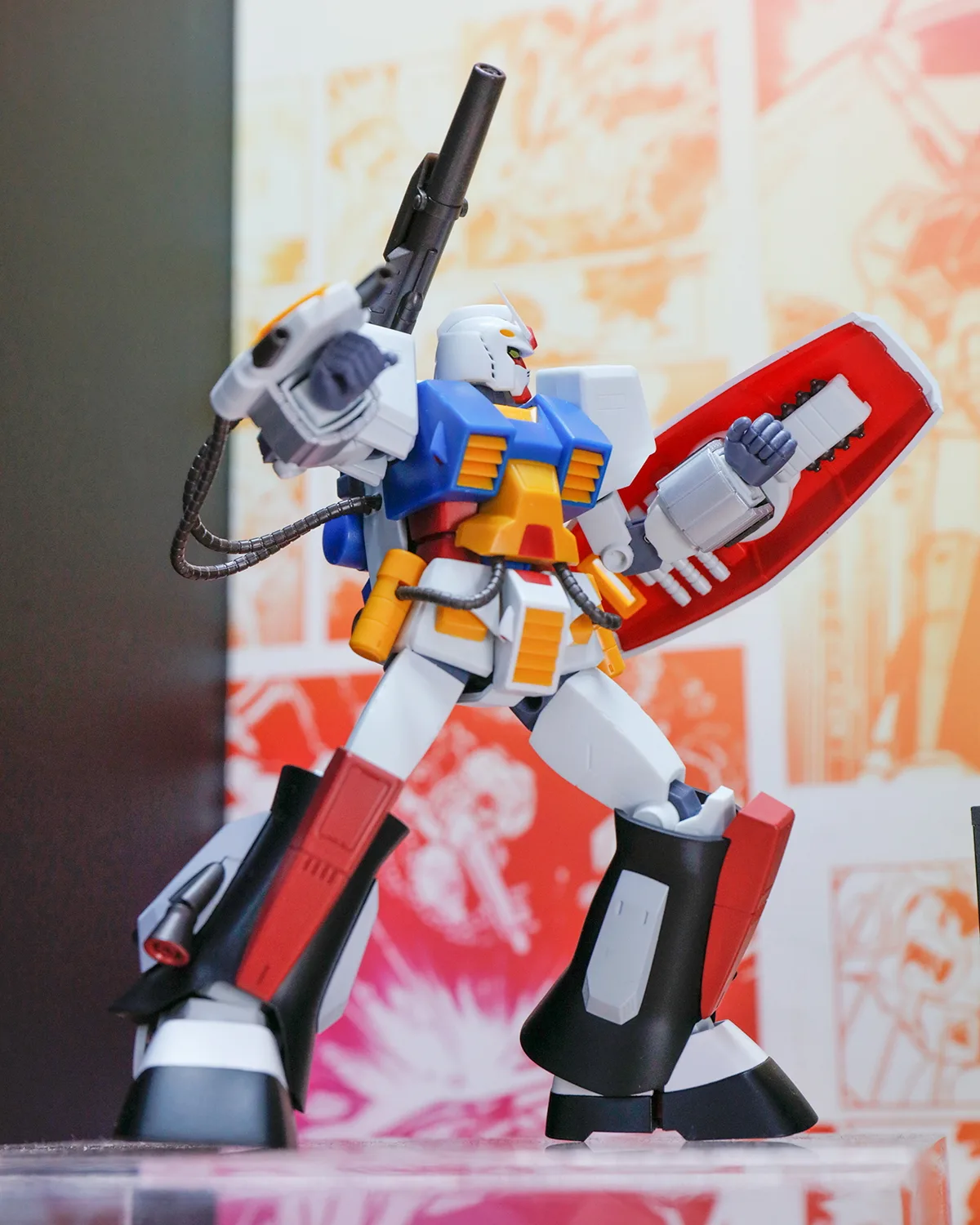 「ROBOT魂 ＜SIDE MS＞ RX-78-2 ガンダム（ロールアウトカラー）＆『プラモ狂四郎』スペシャルパーツセット ver. A.N.I.M.E.」 参考出品
