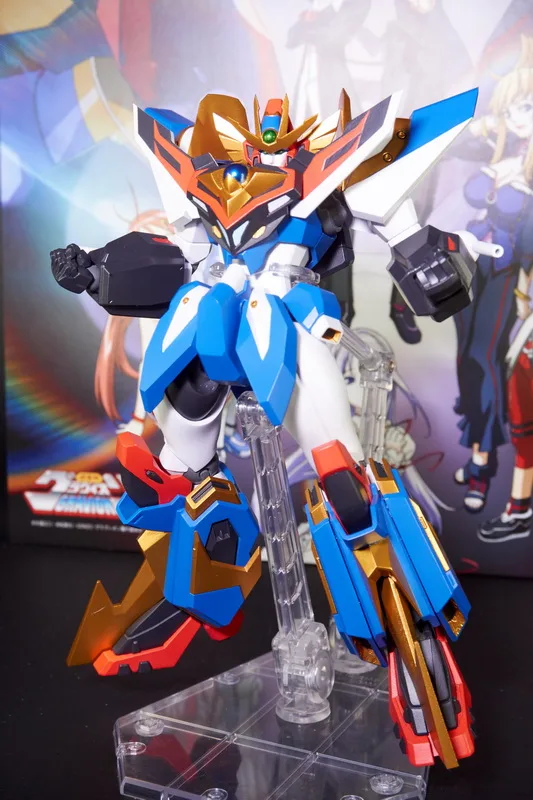 新規タイトルの参考出品では1990～2000年代に新感覚で描かれたスーパーロボットが参戦。『ジャイアントロボ THE ANIMATION 地球が静止する日』より「ジャイアントロボ」、『超重神グラヴィオン』より「ゴッドグラヴィオン」、『神魂合体ゴーダンナー!!』より「ゴーダンナーツインドライブモード」が新登場です。