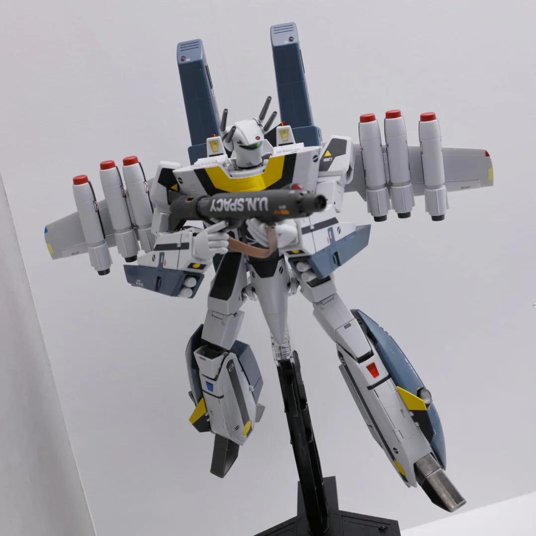 DX超合金 VF-1Sバルキリー ロイ・フォッカースペシャル
DX超合金 TV版VF-1対応 スーパーパーツセット
©1982 BIGWEST