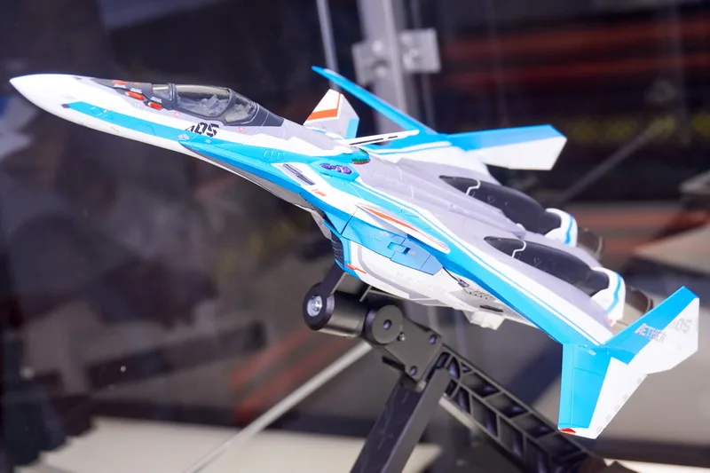 DX超合金「VF-31 ジークフリード」（参考出品）