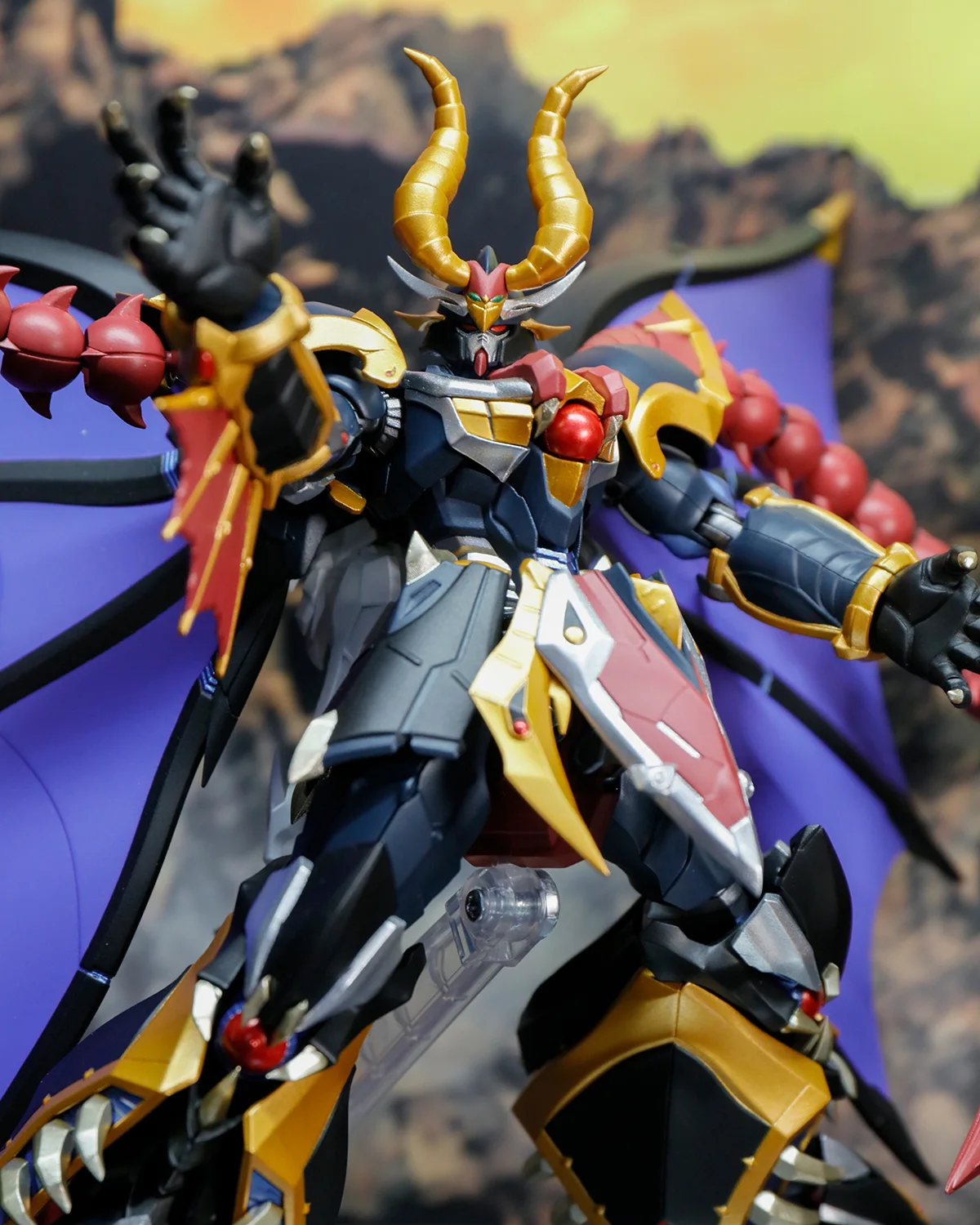 「METAL ROBOT魂 ＜SIDE MS＞ ネオブラックドラゴン(リアルタイプver.)」 参考出品