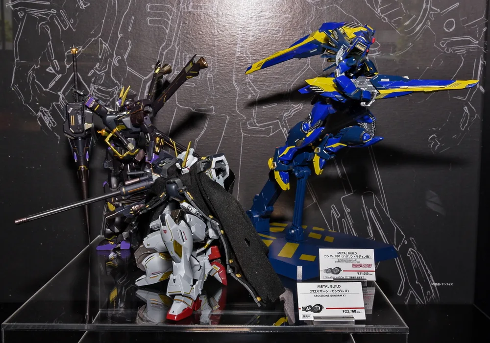 METAL BUILD クロスボーン・ガンダムX1/クロスボーン・ガンダムX2/ガンダムF91 ハリソン・マディン機
©創通・サンライズ