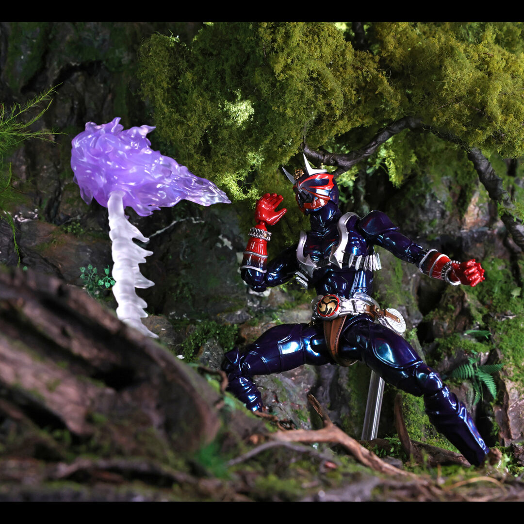 S.H.Figuarts（真骨彫製法） 仮面ライダー響鬼 20th Anniversary ver.　参考出品
S.H.Figuarts（真骨彫製法） 仮面ライダー響鬼 オプションパーツセット　参考出品
