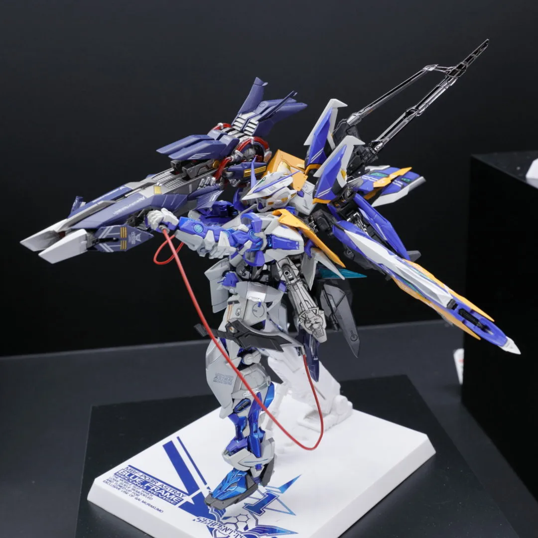 METAL BUILD ローエングリンランチャー（使用例）
©創通・サンライズ