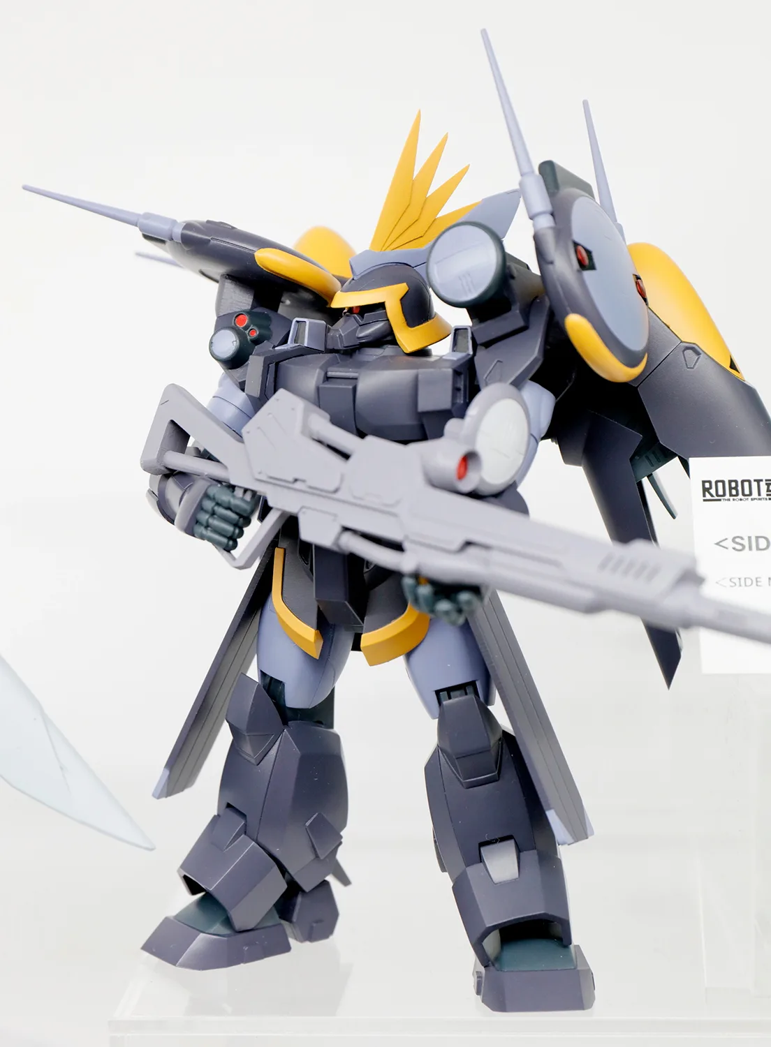 「ROBOT魂 ＜SIDE MS＞ ZGMF-LRR704B 長距離強行偵察複座型ジン ver. A.N.I.M.E.」 参考出品