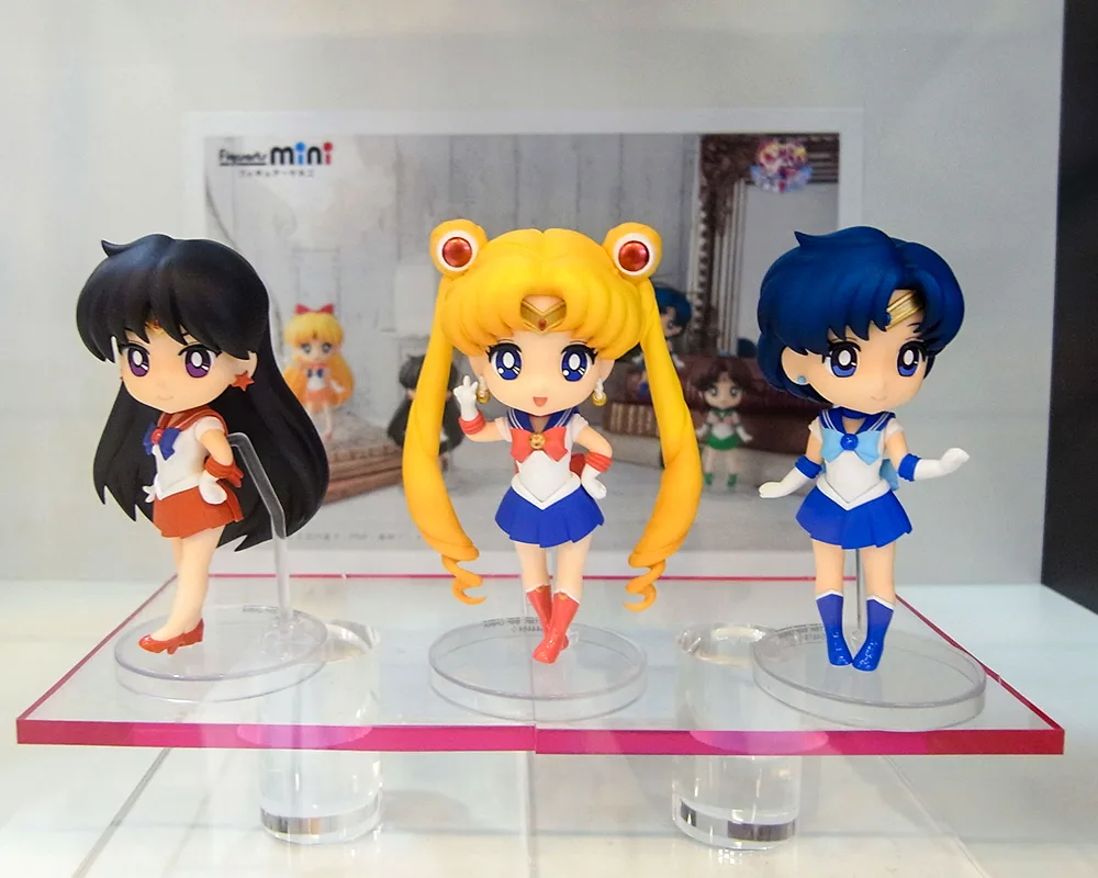 Figuarts mini セーラームーン
Figuarts mini セーラーマーキュリー
Figuarts mini セーラーマーズ
©武内直子・PNP・東映アニメーション