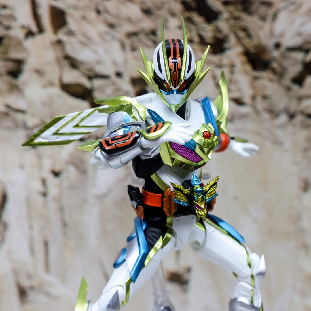 S.H.Figuarts 仮面ライダープラチナガッチャード　参考展示