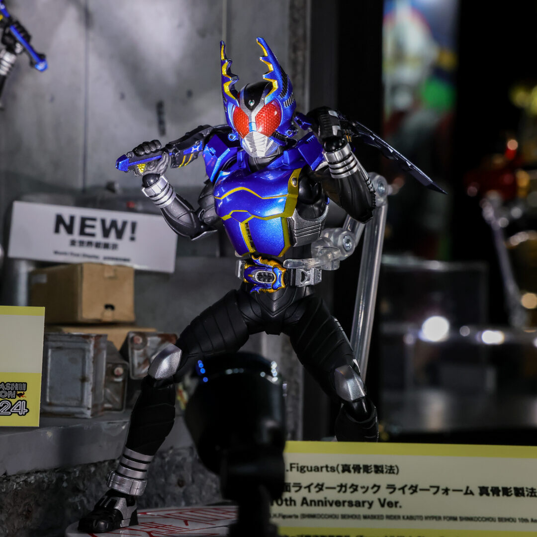 S.H.Figuarts（真骨彫製法） 仮面ライダーガタック ライダーフォーム 真骨彫製法 10th Anniversary Ver.　魂ウェブ商店/2025年5月発送予定