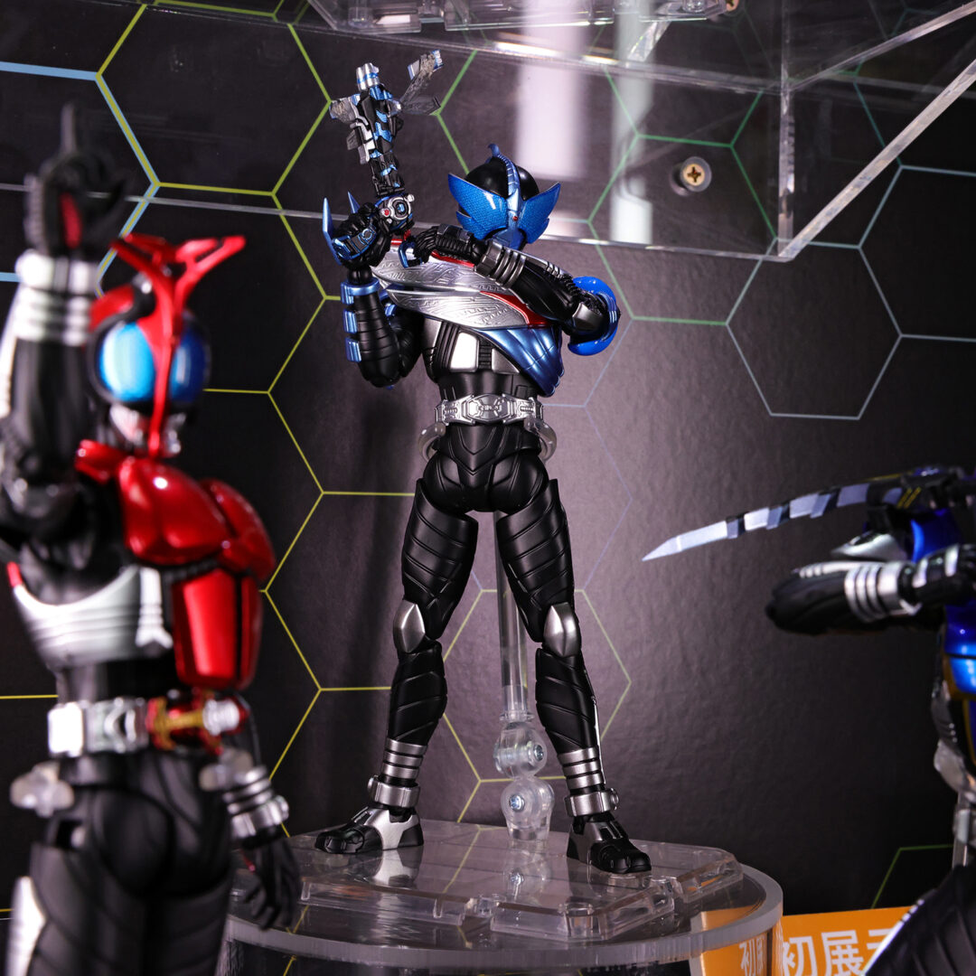S.H.Figuarts（真骨彫製法） 仮面ライダードレイク　参考出品