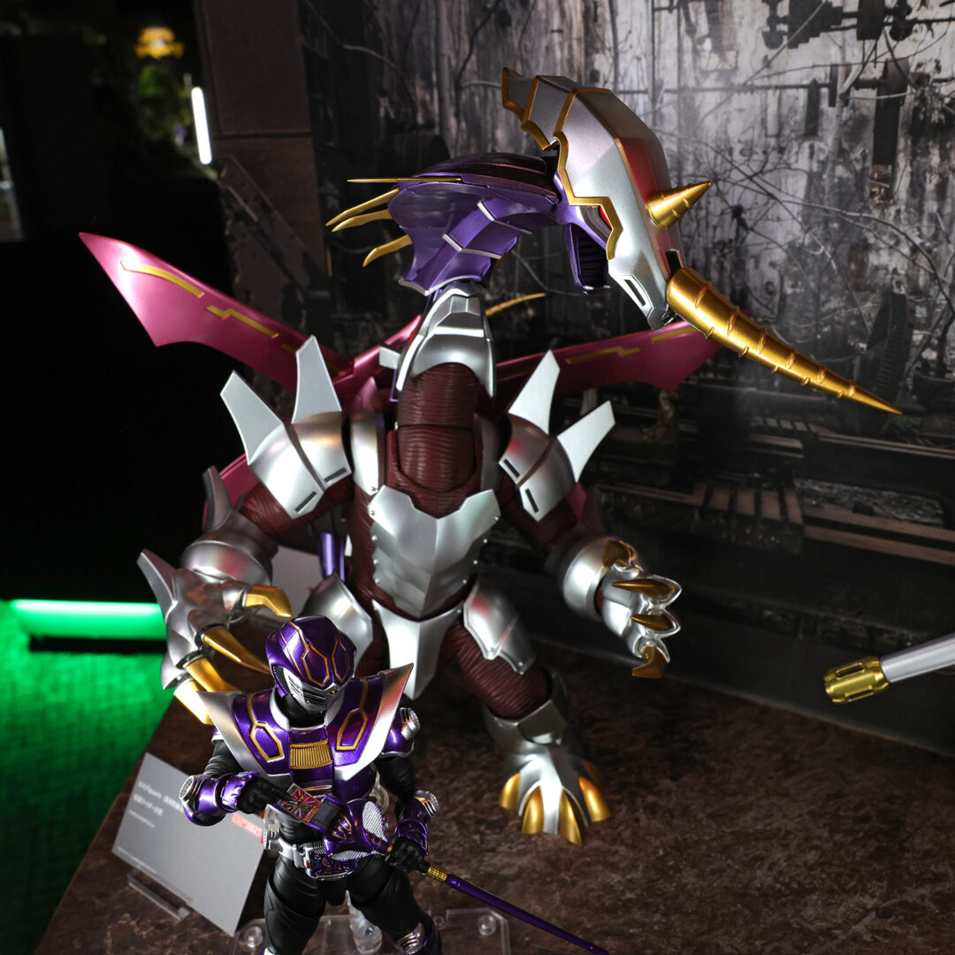 S.H.Figuarts（真骨彫製法） 仮面ライダー王蛇　商品化決定
S.H.Figuarts ジェノサイダー　参考出品