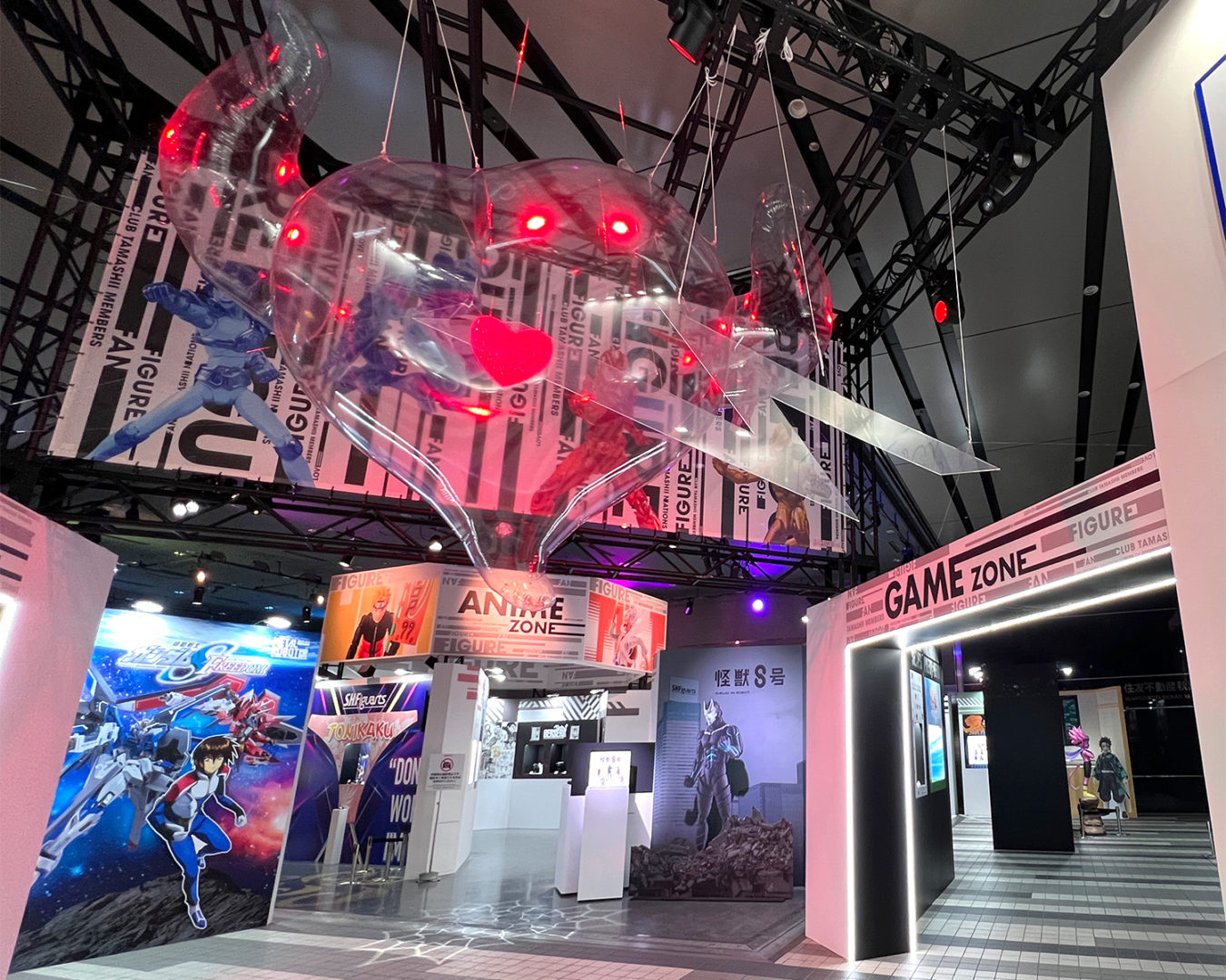 「FIGURE WORLD」会場エントランス
