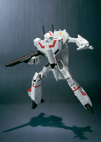 バンダイ 1/55 VF-1J バルキリー 一条輝機 マクロス 2001年版 VF HI-METAL VF-1J バルキリー(一条輝機) | 商品一覧 | 魂ウェブ