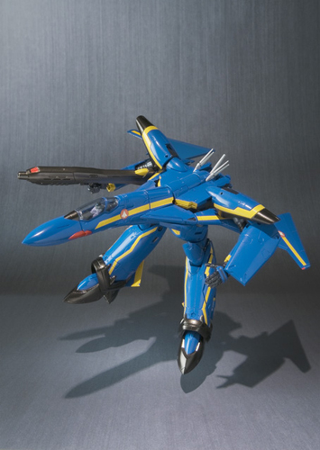 マクロスエメラルドフォース マクロス7 1/100 VF-19S エメラルドフォース プラモデル