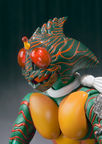S.H.Figuarts 仮面ライダーアマゾン | 商品一覧 | 魂ウェブ