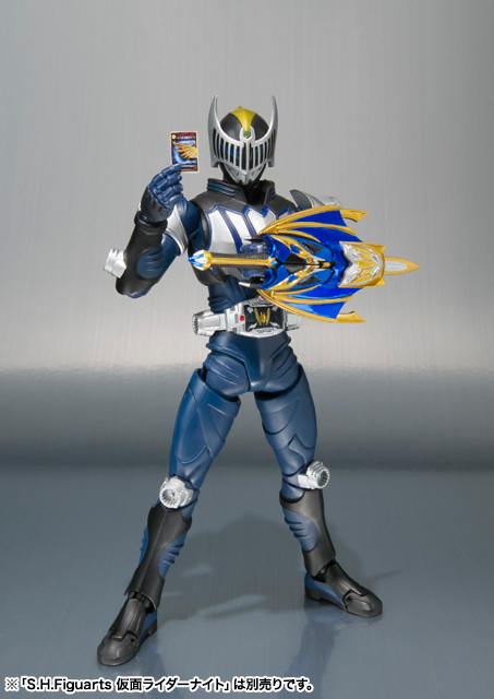 S.H.Figuarts 仮面ライダーナイトサバイブ | 商品一覧 | 魂ウェブ