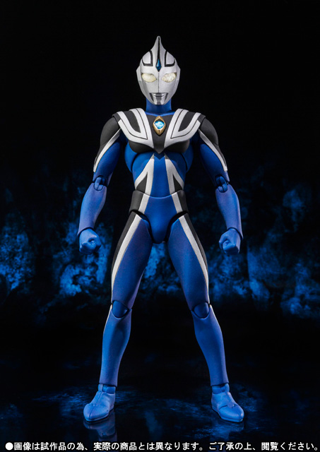 美品　ウルトラマンアグル V2 &ウルトラマン&ウルトラマングレート　3体セット Amazon.co.jp: TAMASHII NATIONS ULTRA-ACT ウルトラマンアグル (V2