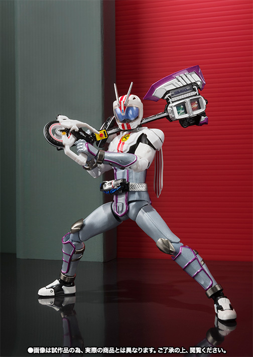 仮面ライダー フィギュアーツ マッハ チェイサー S.H.Figuarts 仮面ライダーチェイサーマッハ | 商品一覧 | 魂ウェブ