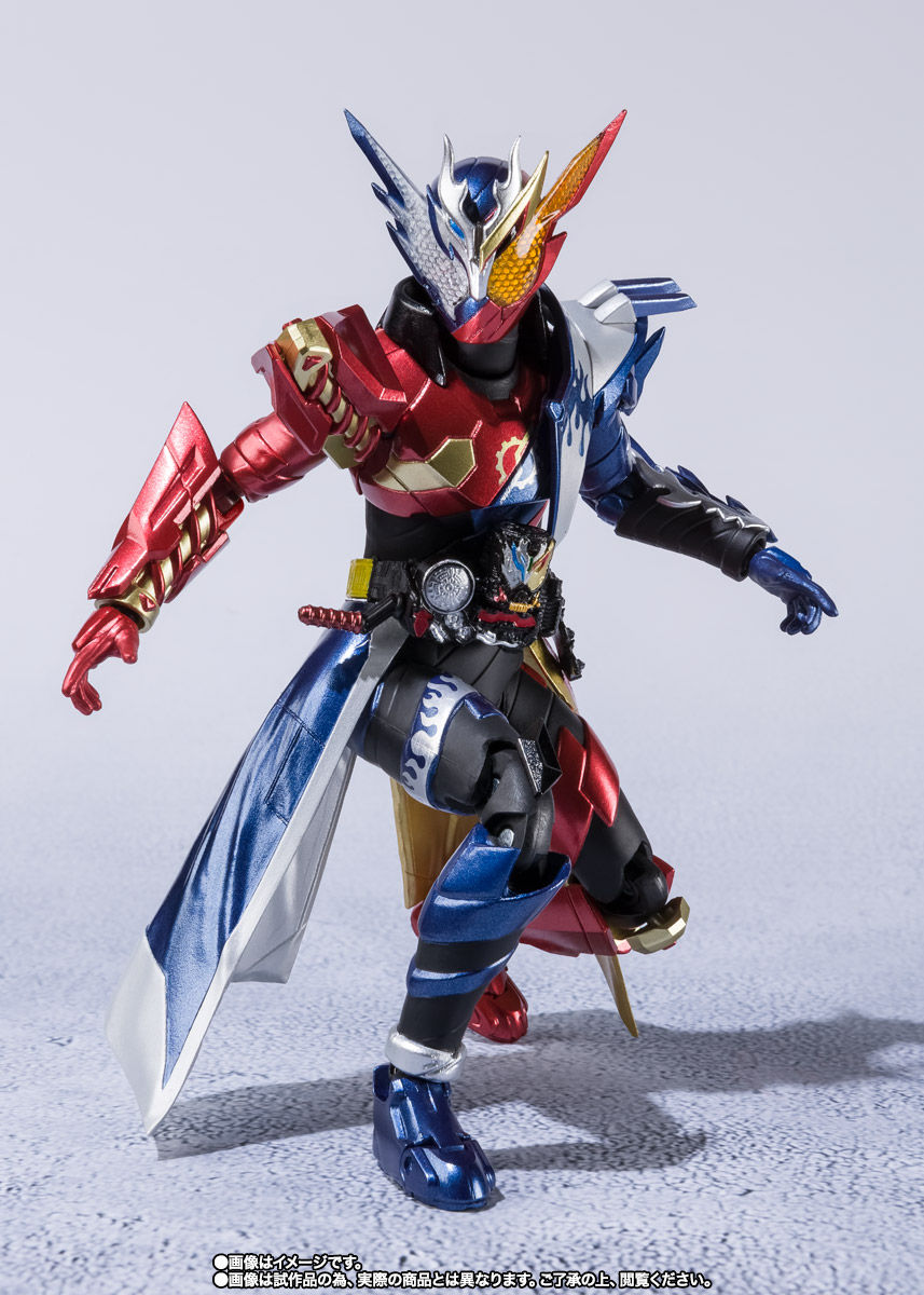 S.H.Figuarts 仮面ライダービルド クローズビルドフォーム | 商品一覧