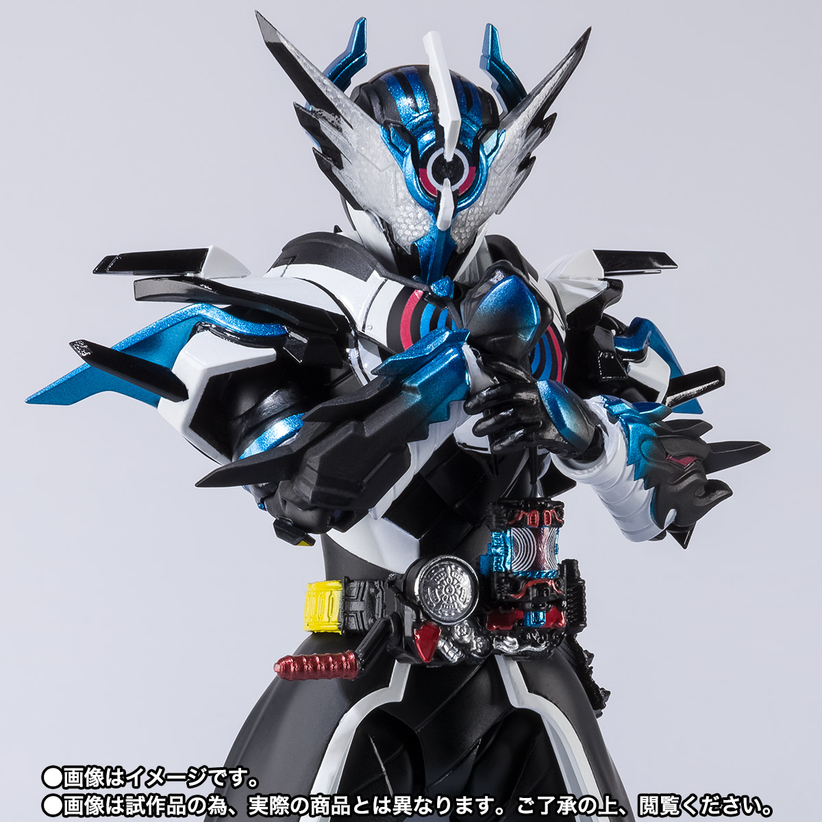 S.H.Figuarts 仮面ライダークローズエボル | 商品一覧 | 魂ウェブ