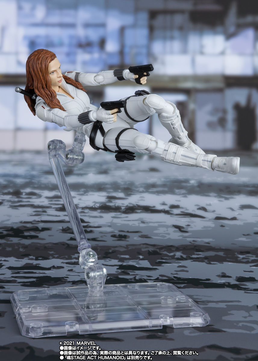 k*n様 【訳あり】ホットトイズ ブラックウィドウ スノースーツ版 ムービー・マスターピース】『ブラック・ウィドウ』1／6スケール