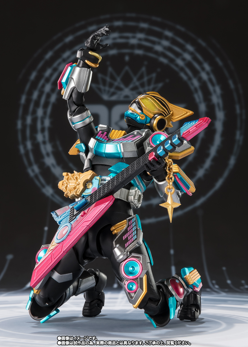 S.H.Figuarts 仮面ライダーナーゴ フィーバービートフォーム | 商品